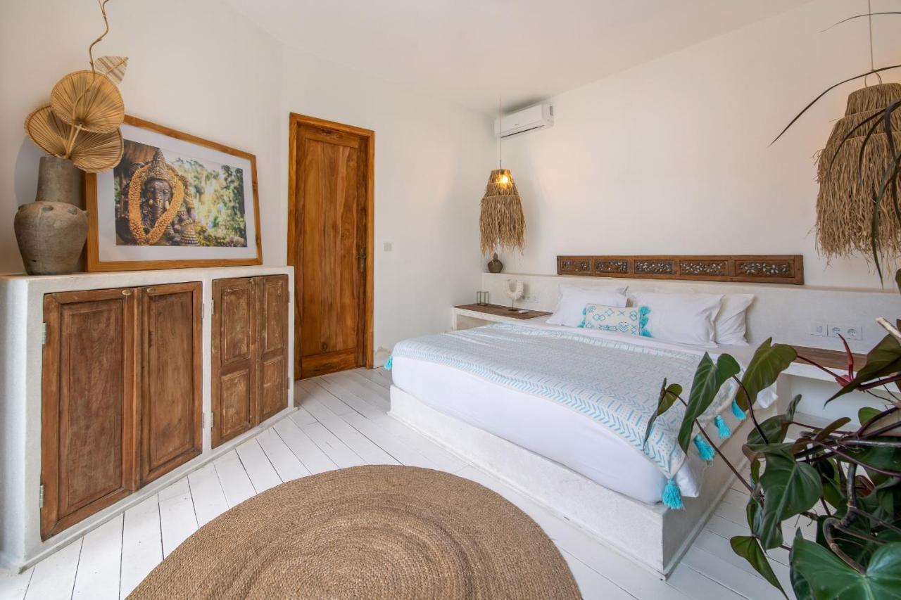 Yogi Surf Villas Complex Canggu Exterior photo